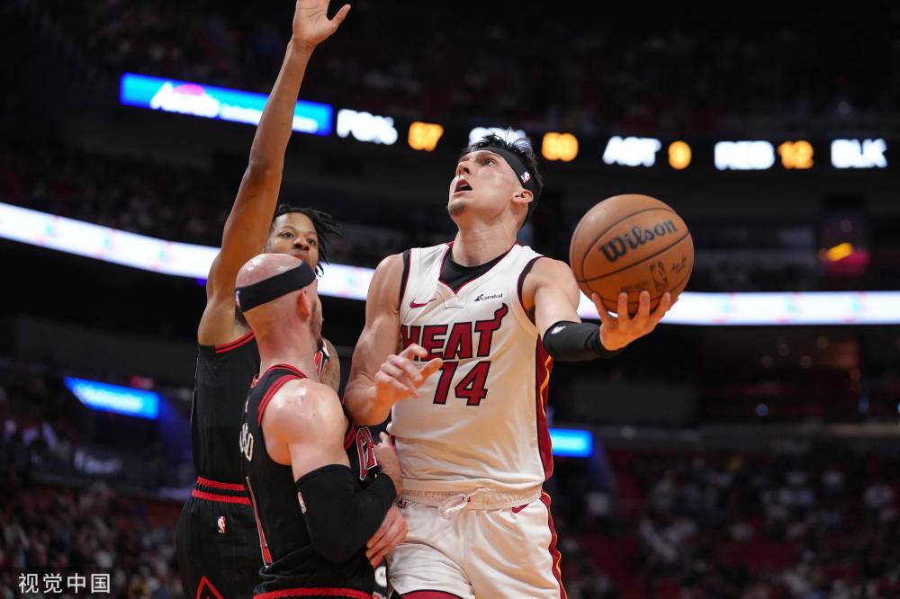 在勇士队中 在勇士队中